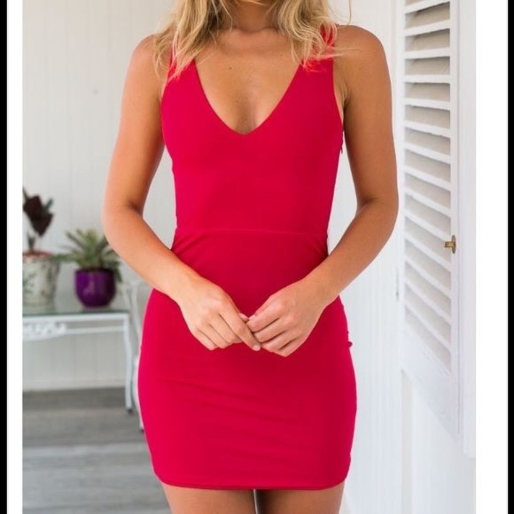 Red bodycon dress